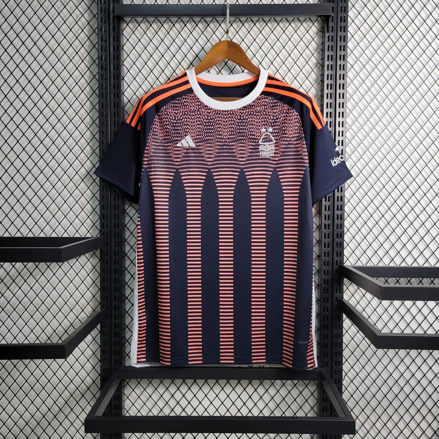 23-24 Nottingham Forest Third Fan Version