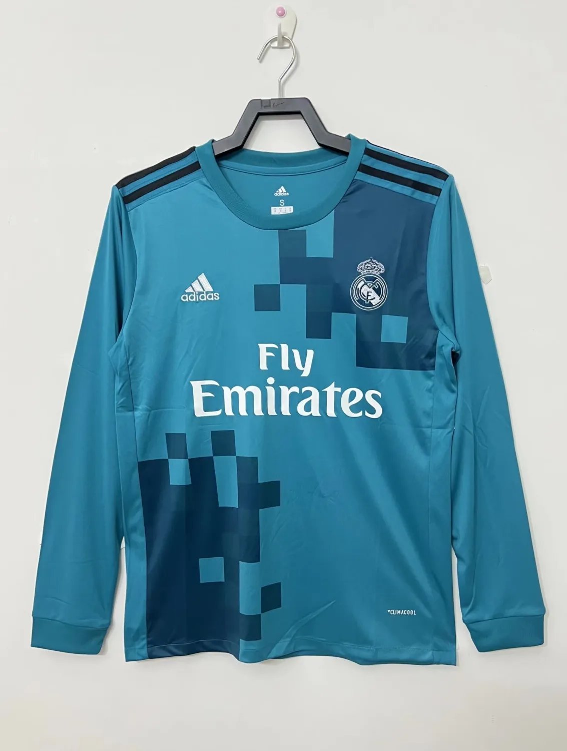 17-18 Real Madrid Third Long Sleeve Retro
