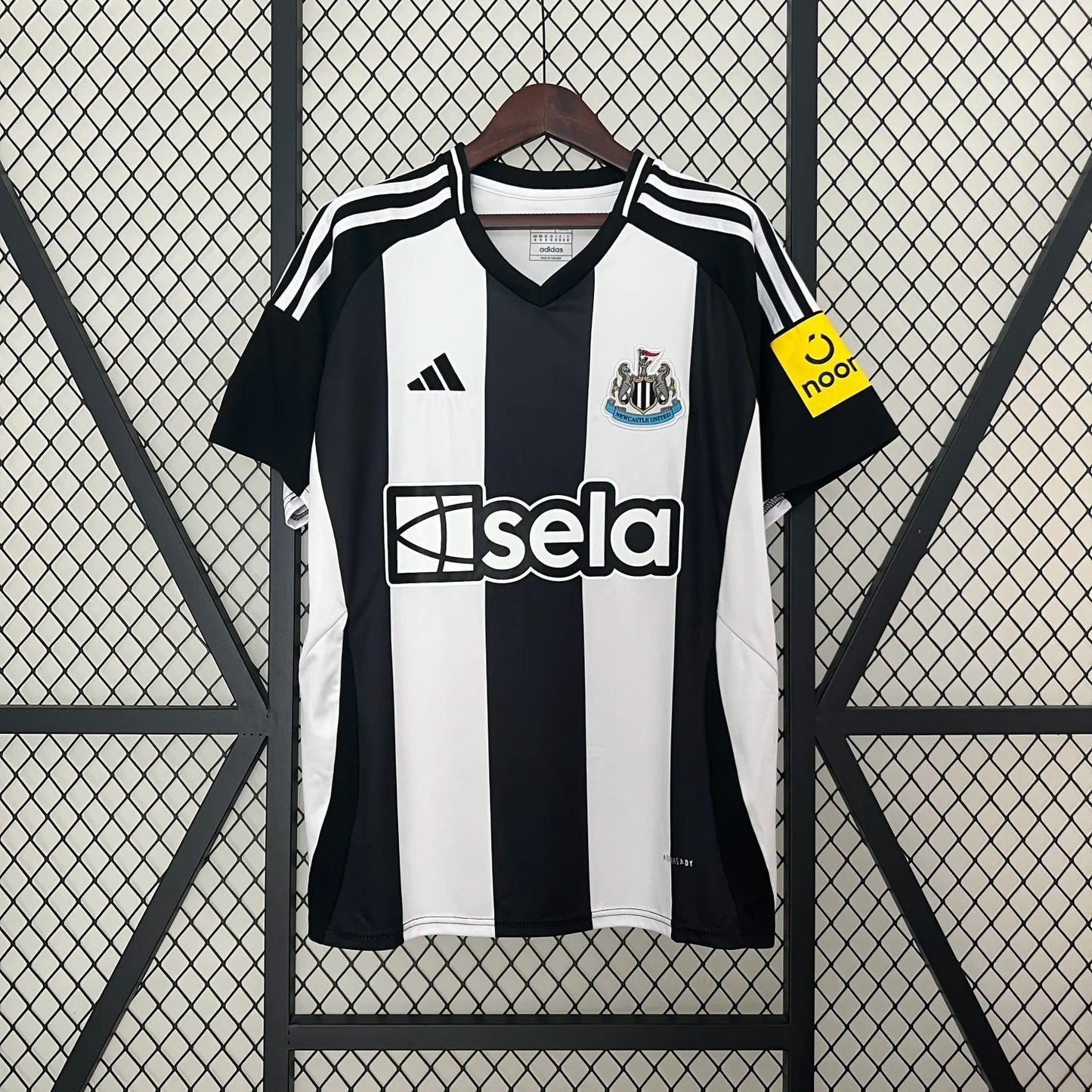 24-25 Newcastle United Home Fan Version