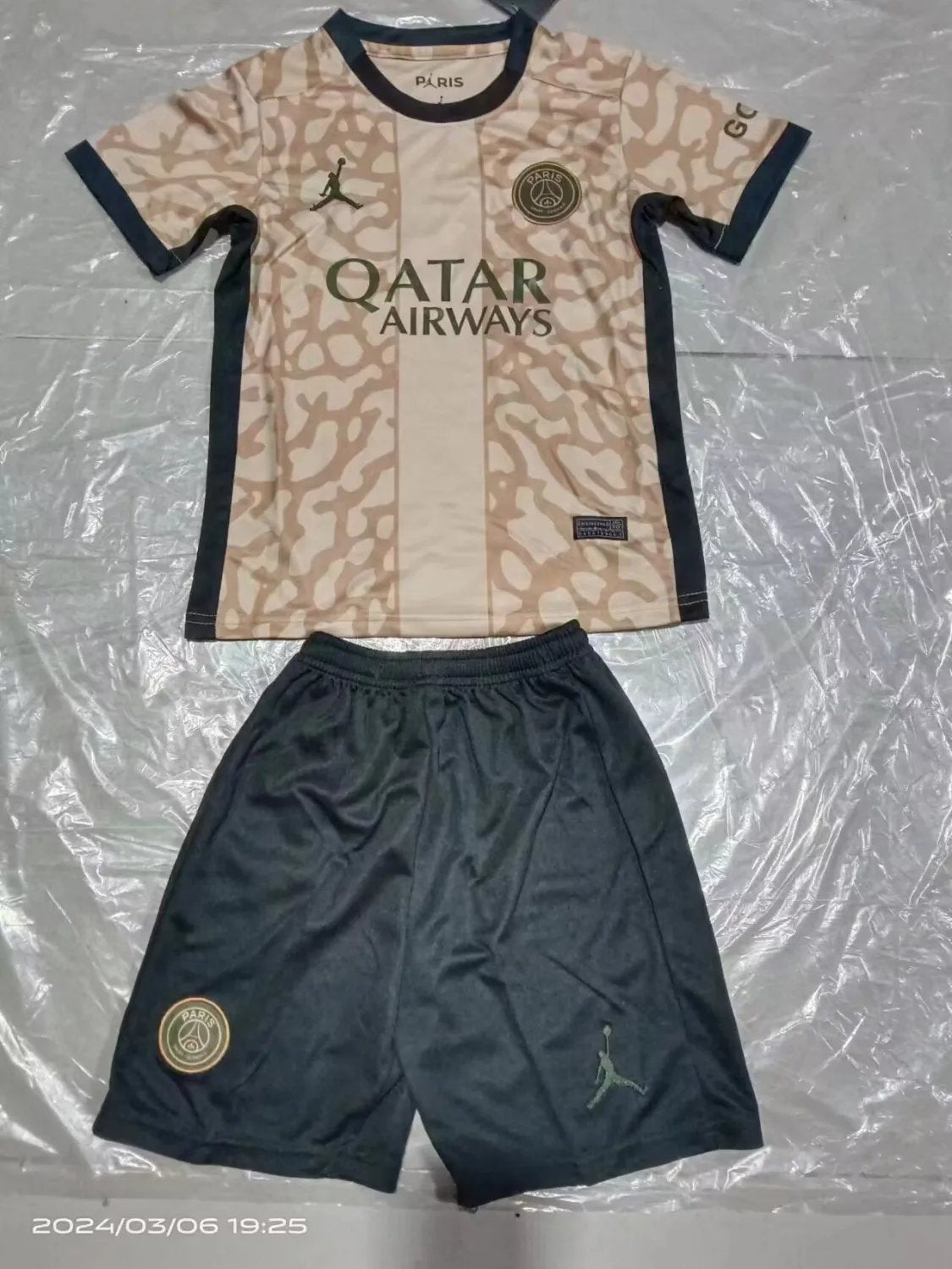 23-24 PSG Forth Kids Kit