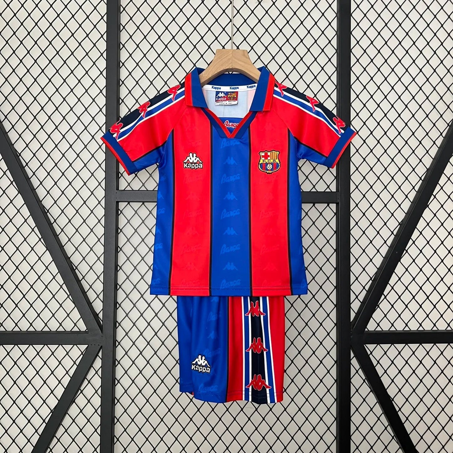 Retro 95-97 Barcelona Home Kids Kit