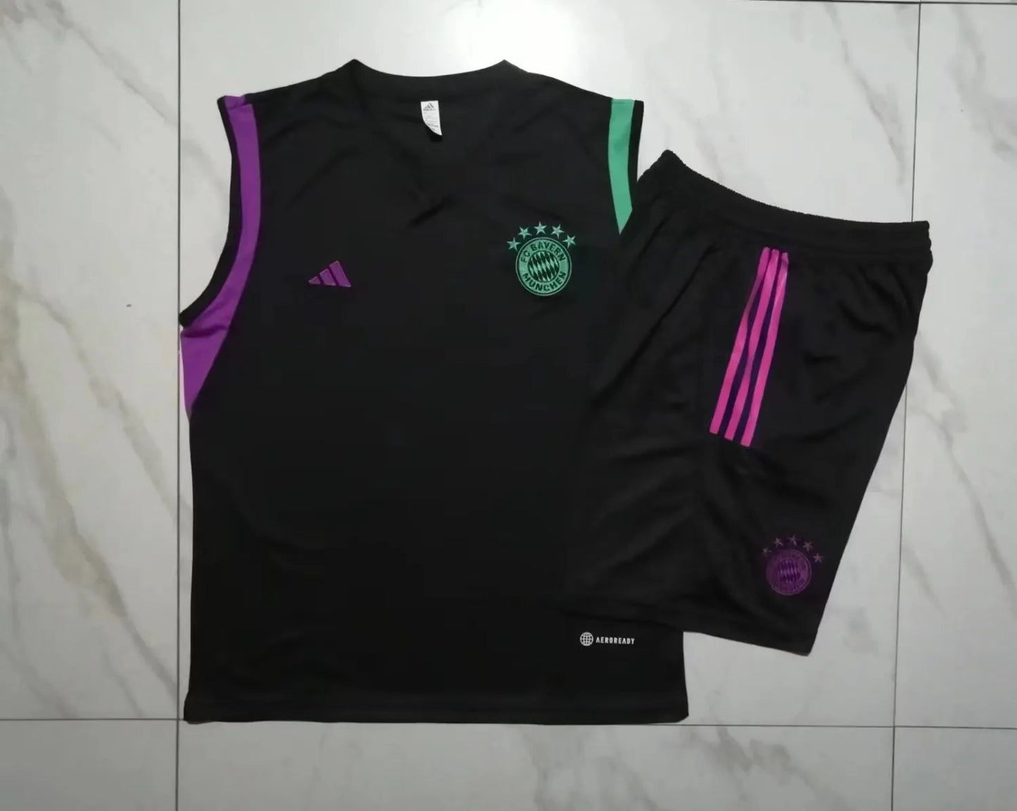 23-24 Bayern Munich Black Training Vest Suit