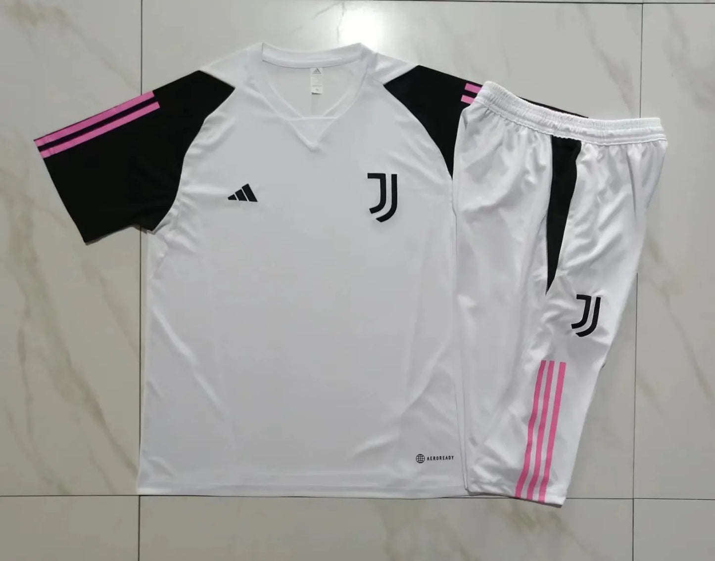 23-24 Juventus White Short sleeve training Suit
