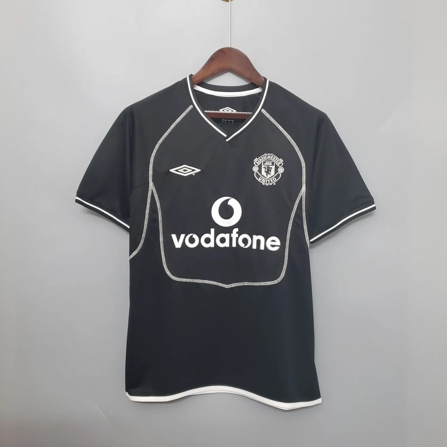 00-02 Manchester United Black Retro