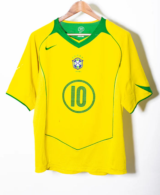 Brazil 2004 Home Ronaldinho 10
