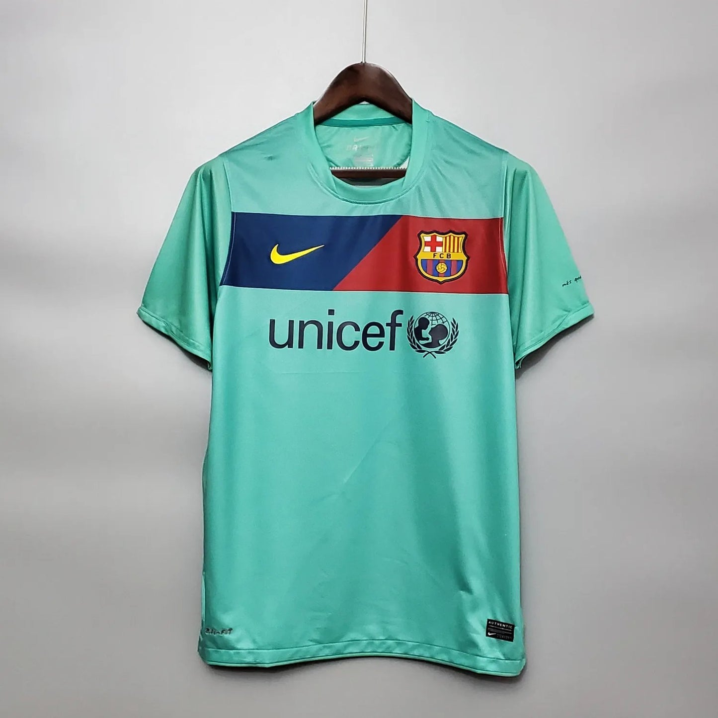 10-11 Barcelona Away Retro