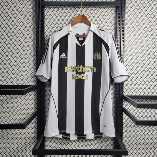 04-06 Newcastle United Home Retro