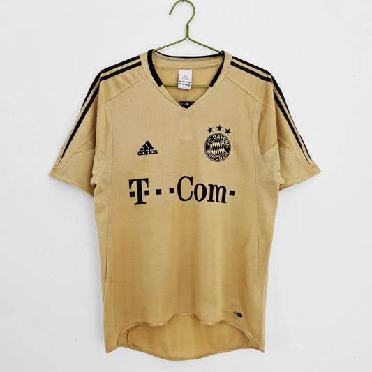 2004-05 Bayern Munich Away Retro