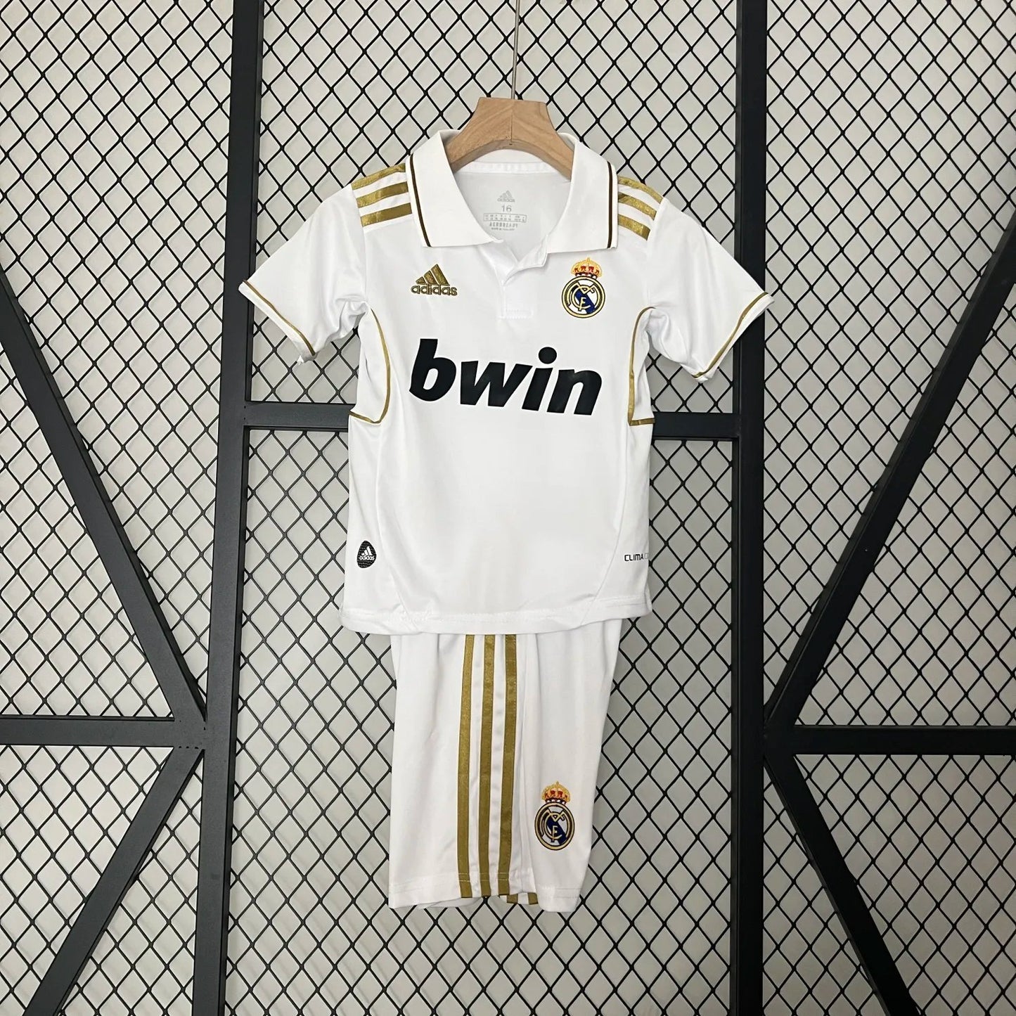 Retro 11-12 Real Madrid Home Kids Kit