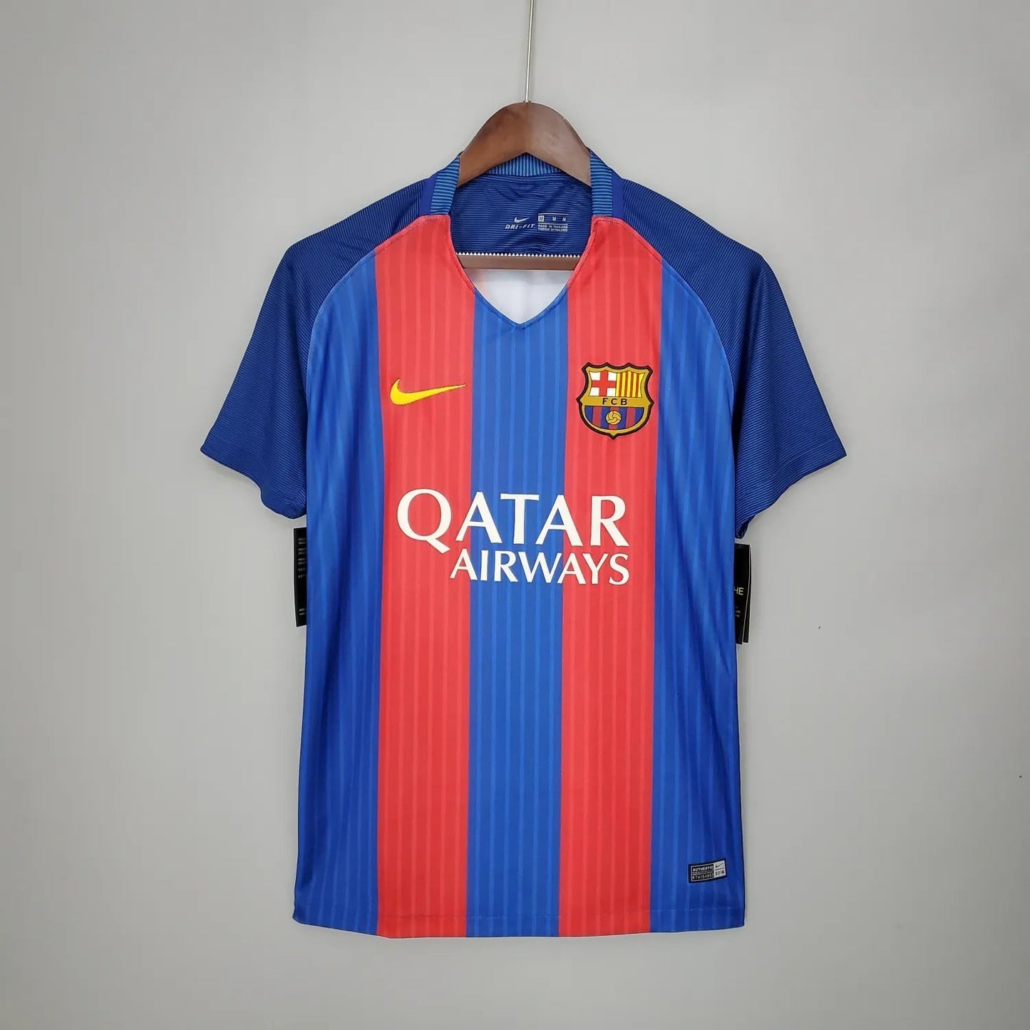 16-17 Barcelona Home Retro
