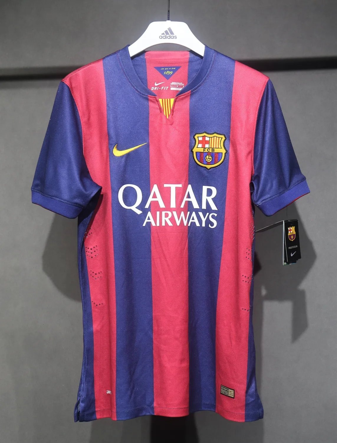 14-15 Barcelona Home Retro Player Version