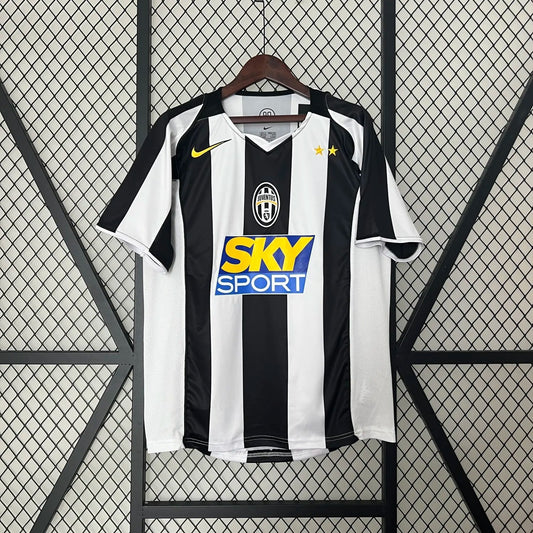 04-05 Juventus Home Retro
