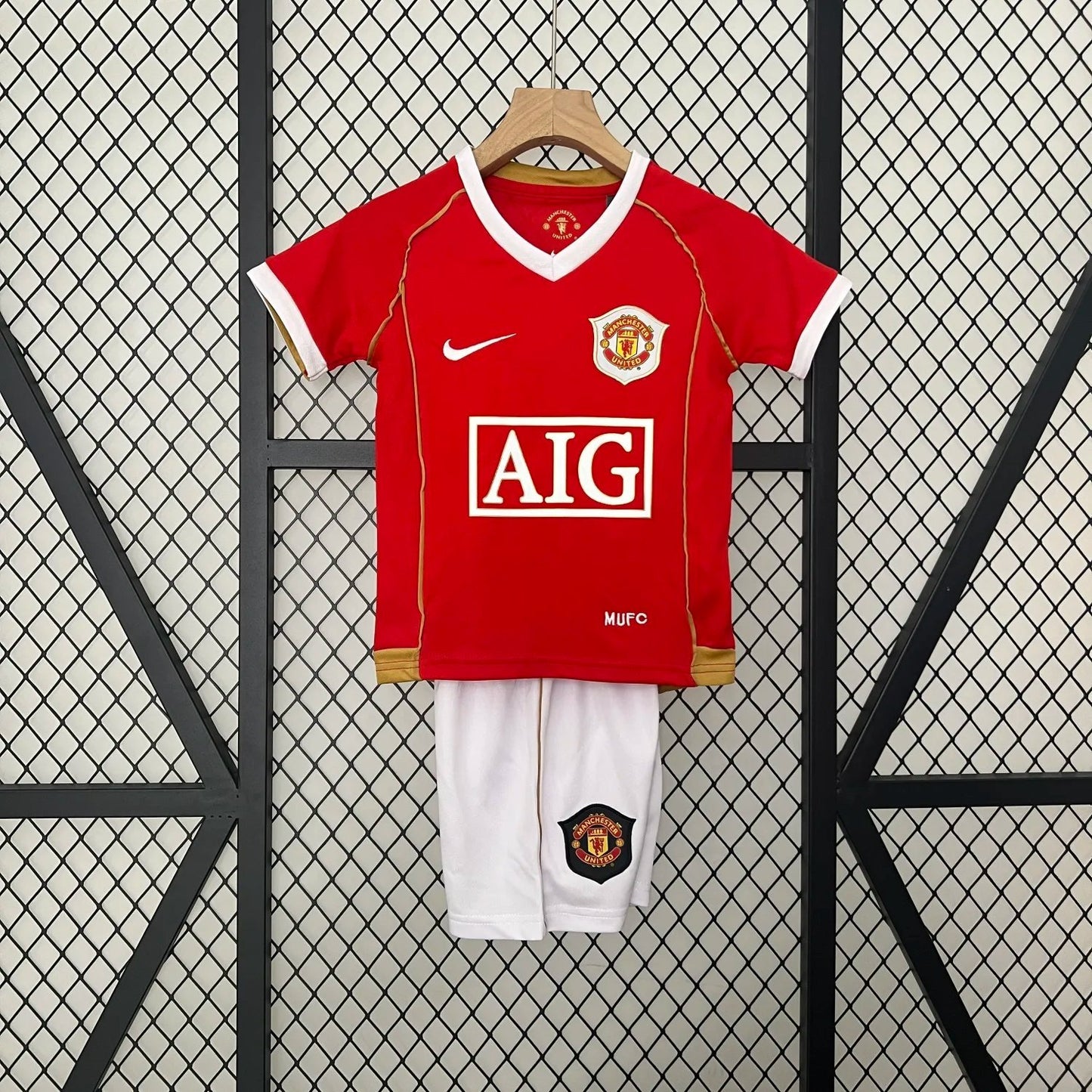 Retro 06-07 Manchester United Home Kids Kit